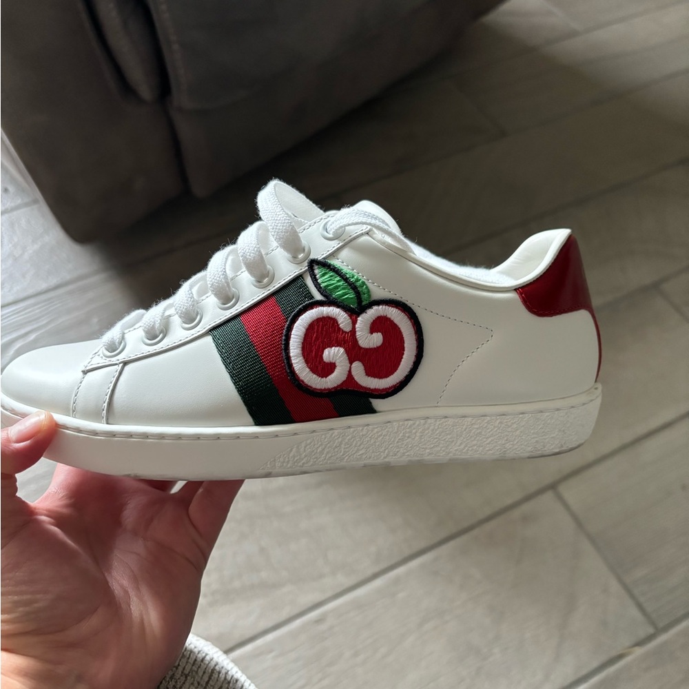 Gucci sneakers